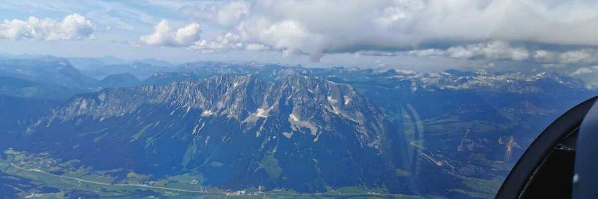 Flugwegposition um 12:42:43: Aufgenommen in der Nähe von Donnersbach, Österreich in 2681 Meter